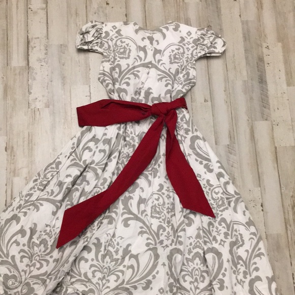 Le Za Me Hand Smocked Boutique Holiday Dress - Picture 4 of 5